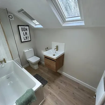 Вилла Caernarfon Modern Townhouse Snowdonia Экстерьер фото